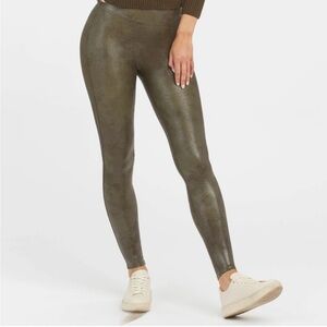 Faux leather croc shine leggings darkened olive small